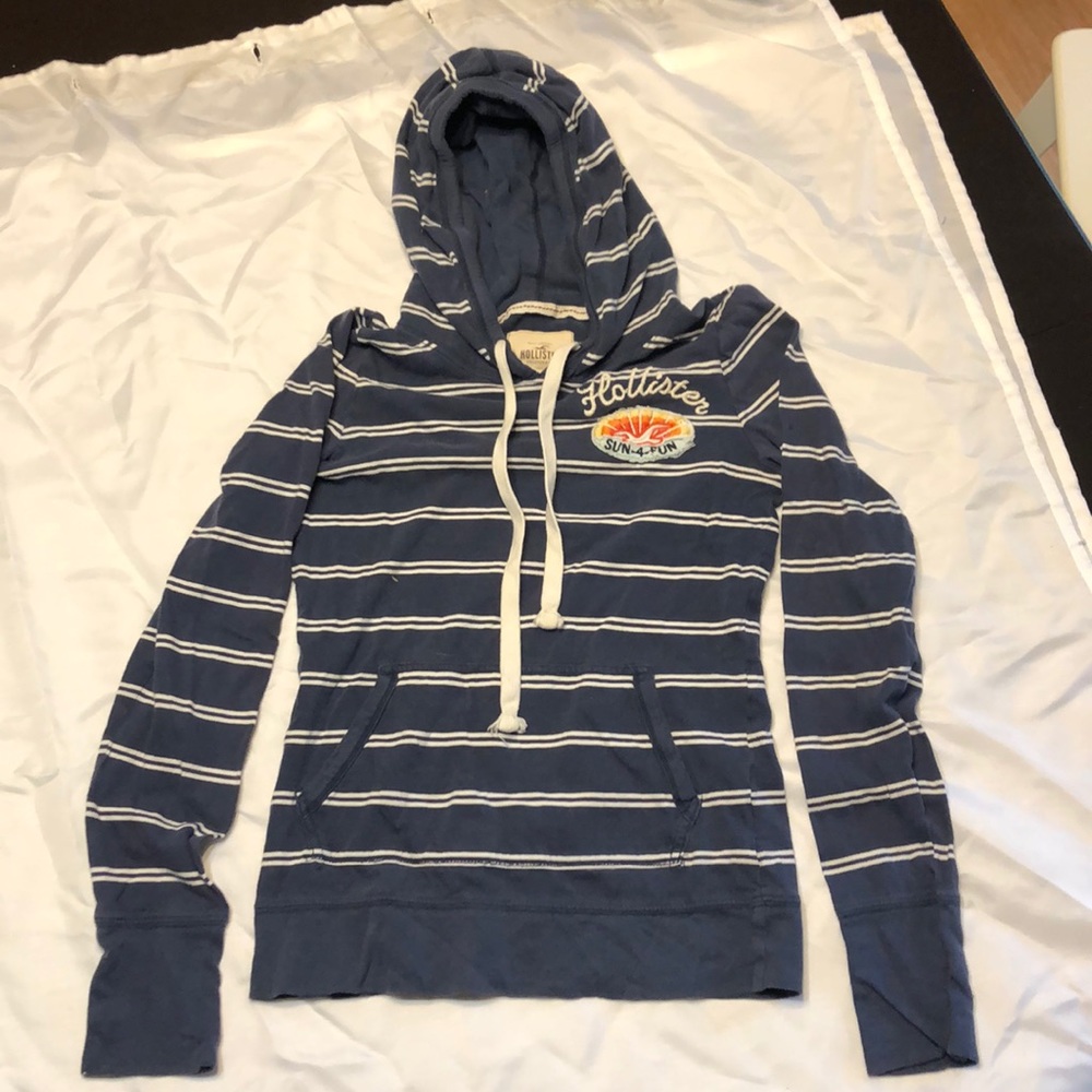 Hollister, S, hooded T-shirt